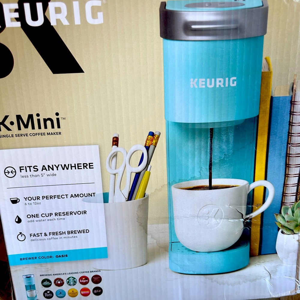 Keurig k-mini, teal NWT